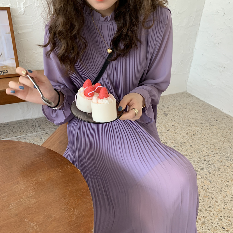 Early Autumn Slim Solid Color Pleated Bottoming Dress