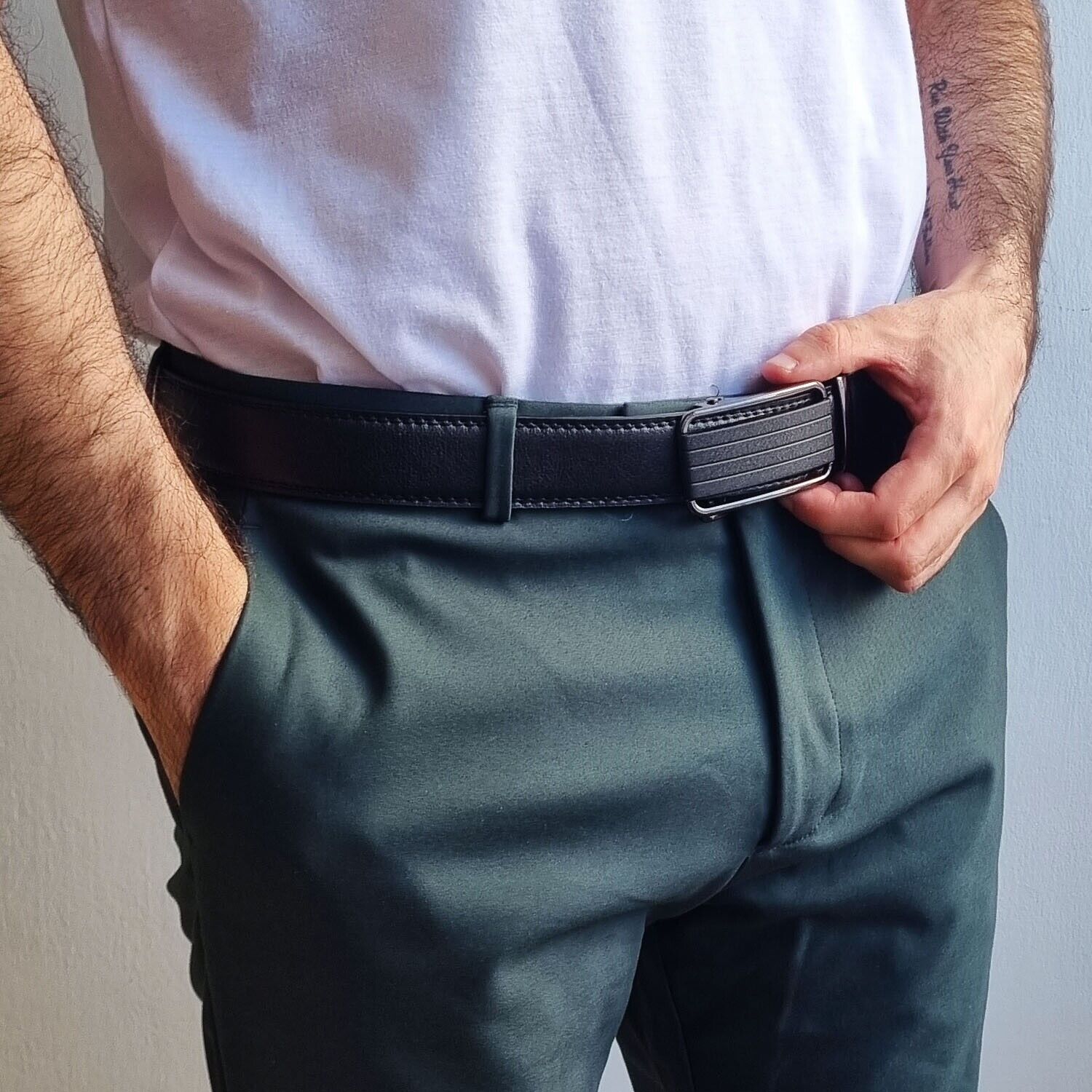 Men's Microfiber Leather Ratchet Belt with Slide Buckle, shipping details, features, and benefits of the product.