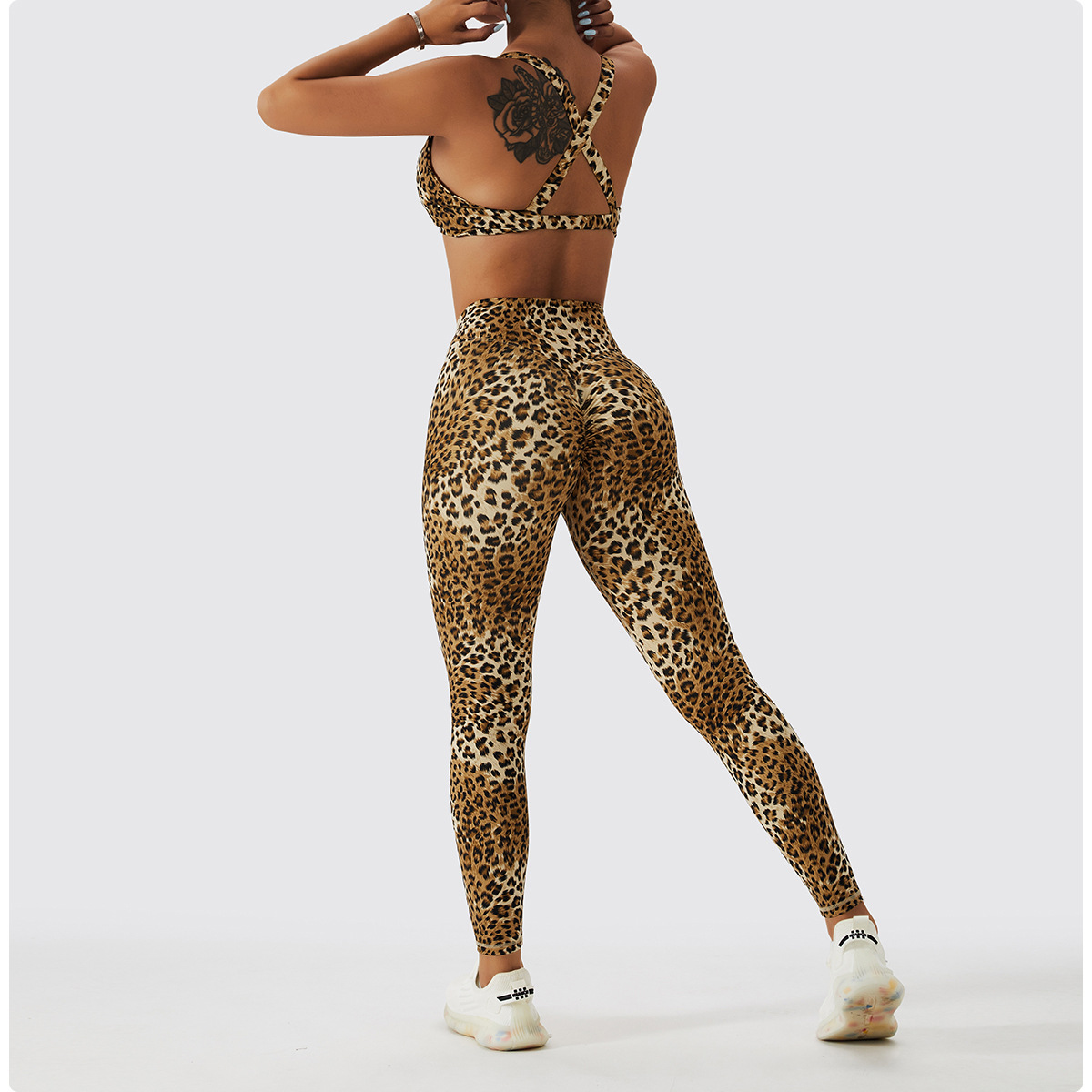 Title 3, Ropa de yoga nude feel con estampado de leopard...