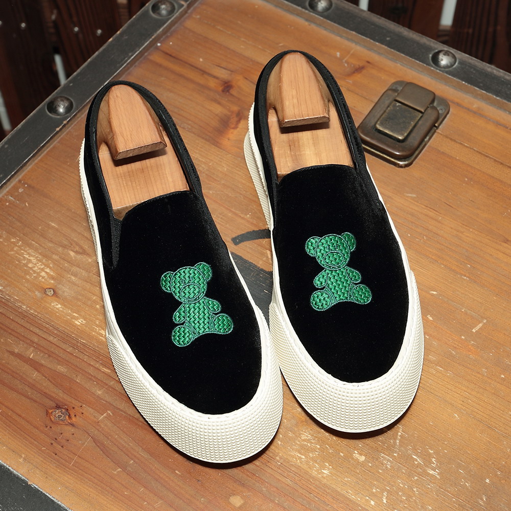 Men's Fashion Bear Pattern Embroidered Sneakers