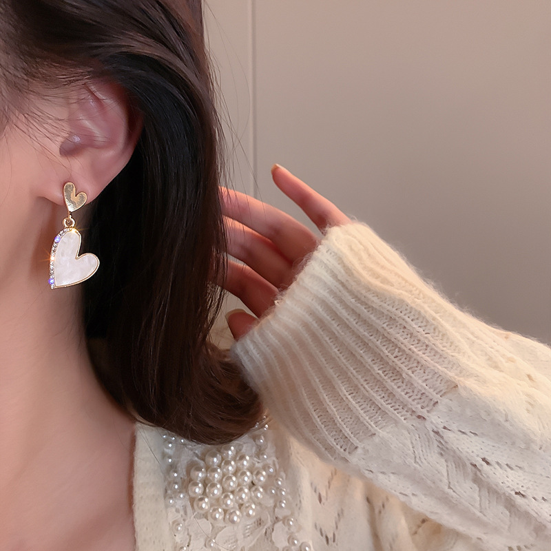 925 Silver Needle Diamond Asymmetric Love Earrings