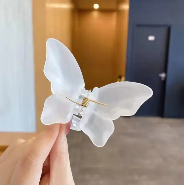 Korean Super Fairy Butterfly Hairpin Frosted Shark Headgear White Matte Butterfly Grip - Shop at LoveMi