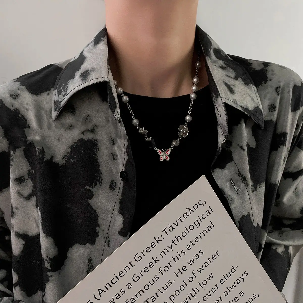 Japanese And Korean Fashion Street Hip-hop Butterfly Pearl Necklace