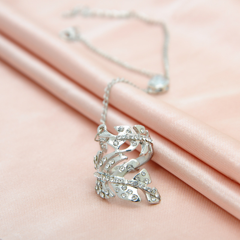 Fashion Bracelet With Leaf Ring Set