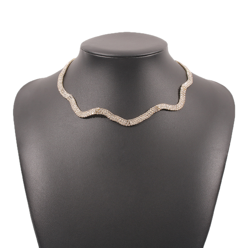 Diamond Temperament Simple Clavicle Chain Geometric Irregular Creative Item Decoration