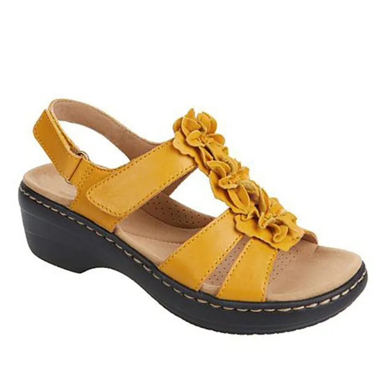 Fish Toe Sandals With Hollow Wedges - Yellow