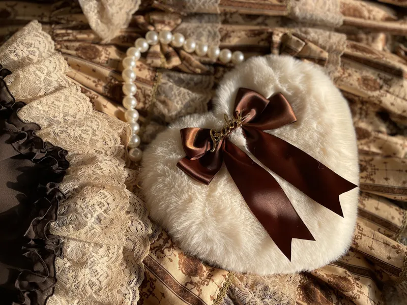 Lolita Heart Pearl Chain Plush Tote - Coffee