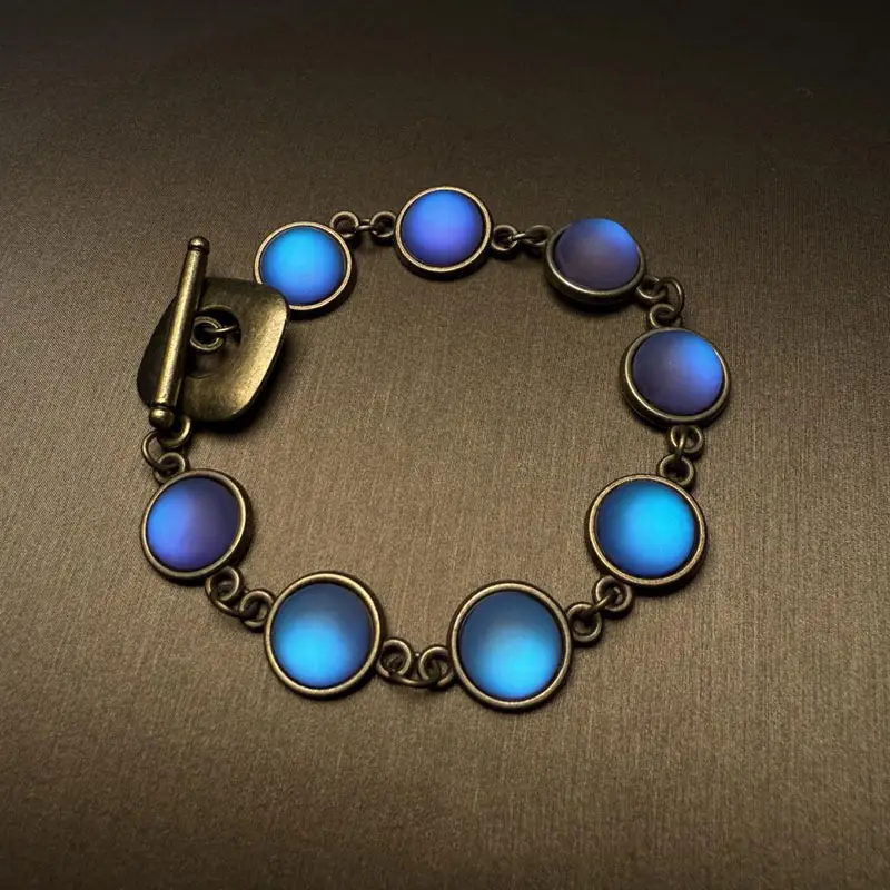 New European & American Vintage Blue Heavy-Duty Bracelet, Unique High-End Design, Elegant Stylish Versatile Women Jewelry