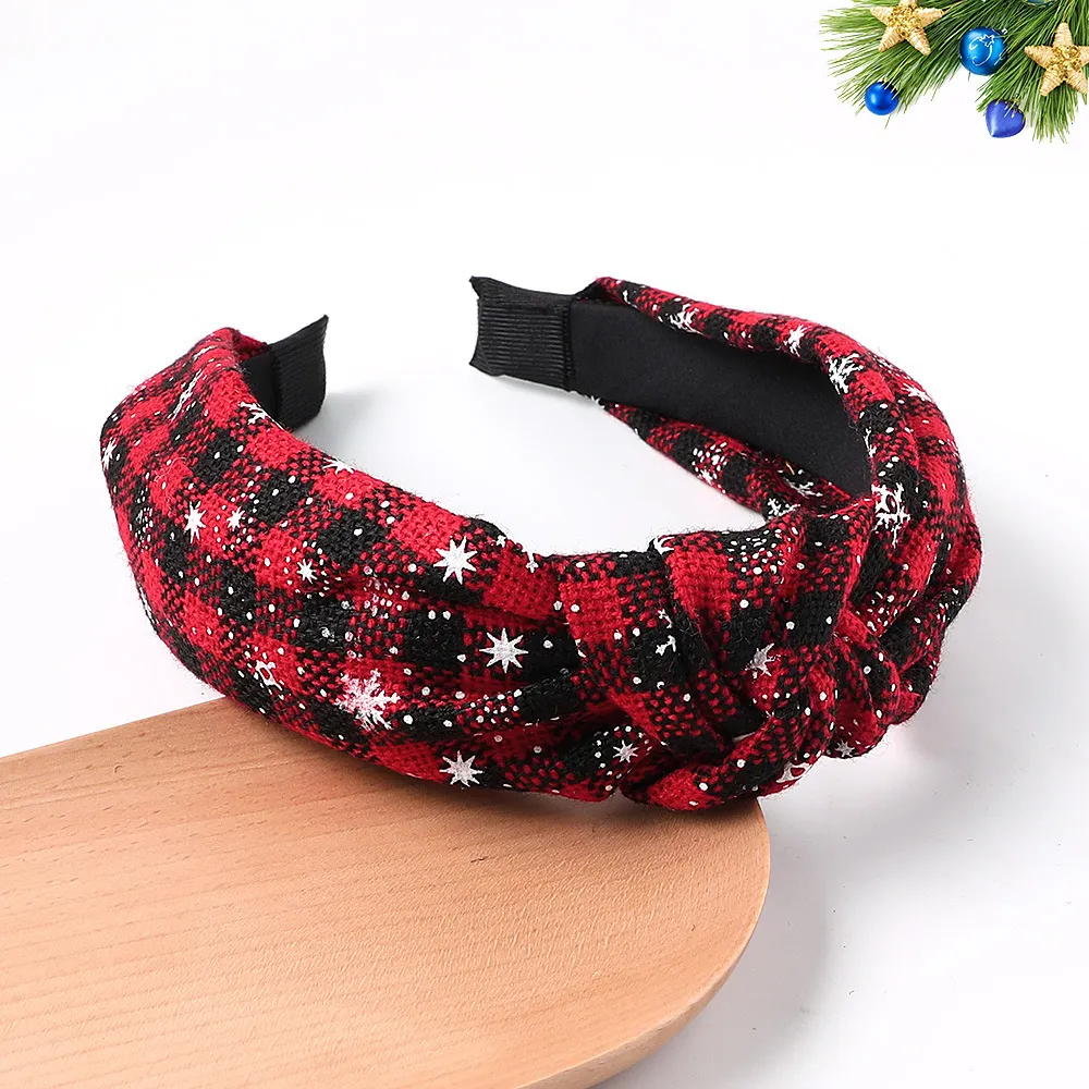 European And American Party Head Buckle Christmas Decorations - Red Black