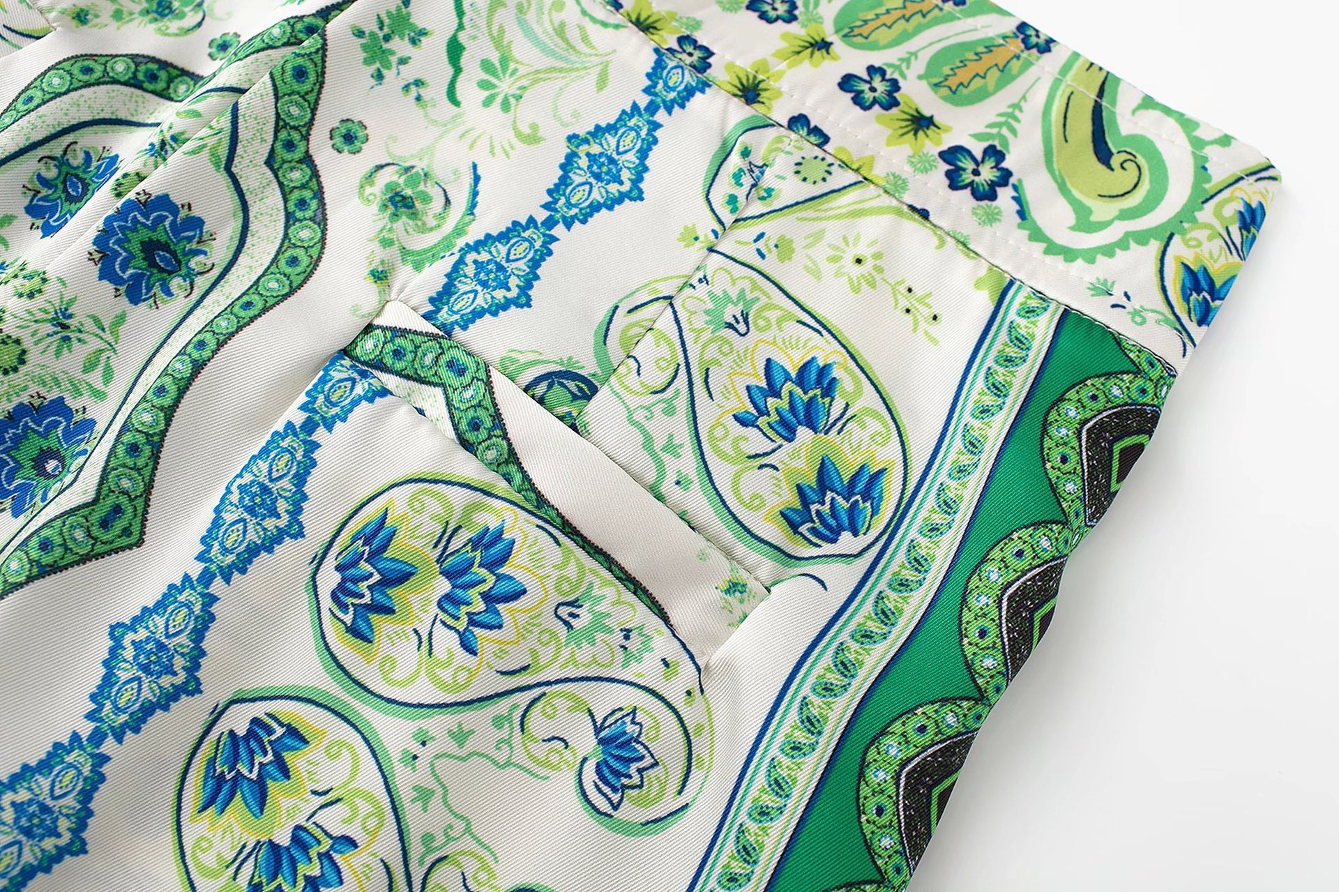 Women's Lapel Casual Loose Floral Shirt