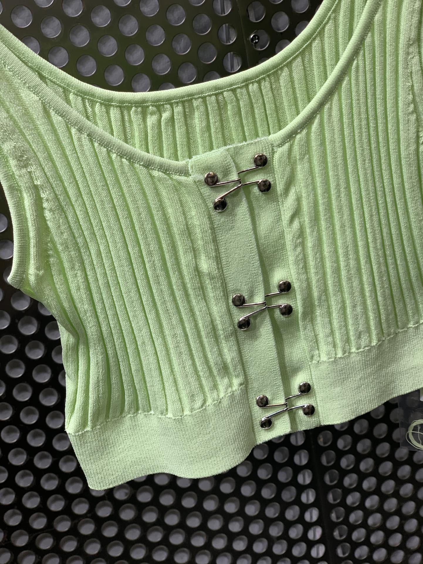 Fashionable And Slim French Playful Slim Knitted Vest