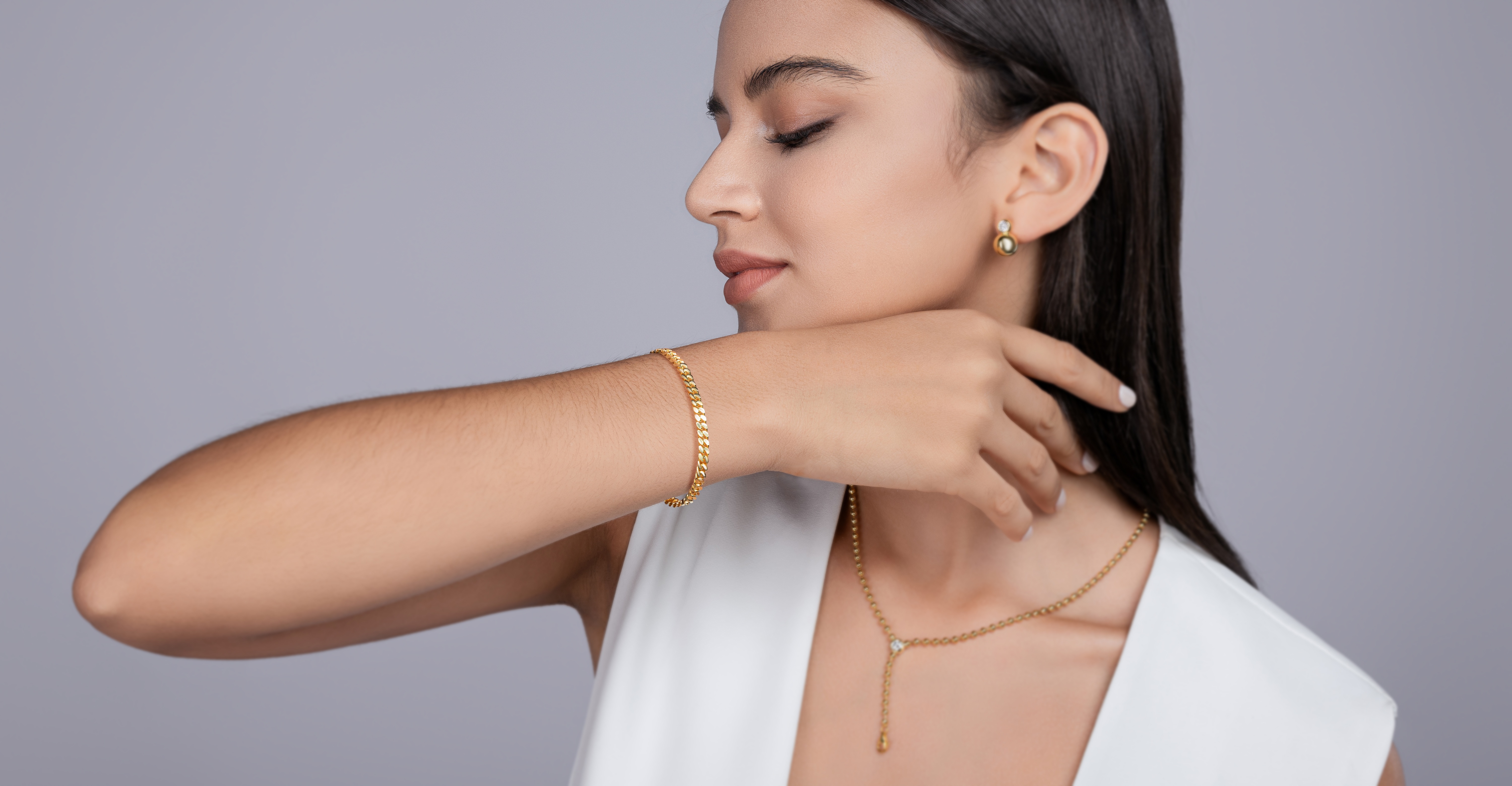 Set With Top-quality Moissanite, This Luxurious And Fashionable Light Luxury Trend Jewelry Silver Bracelet Is S925 Silver-plated With Gold
