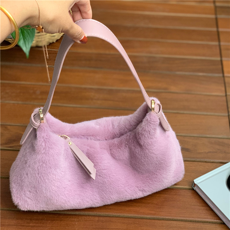 Title 7, Plush Mini All-match Single-shoulder Messenger Bag