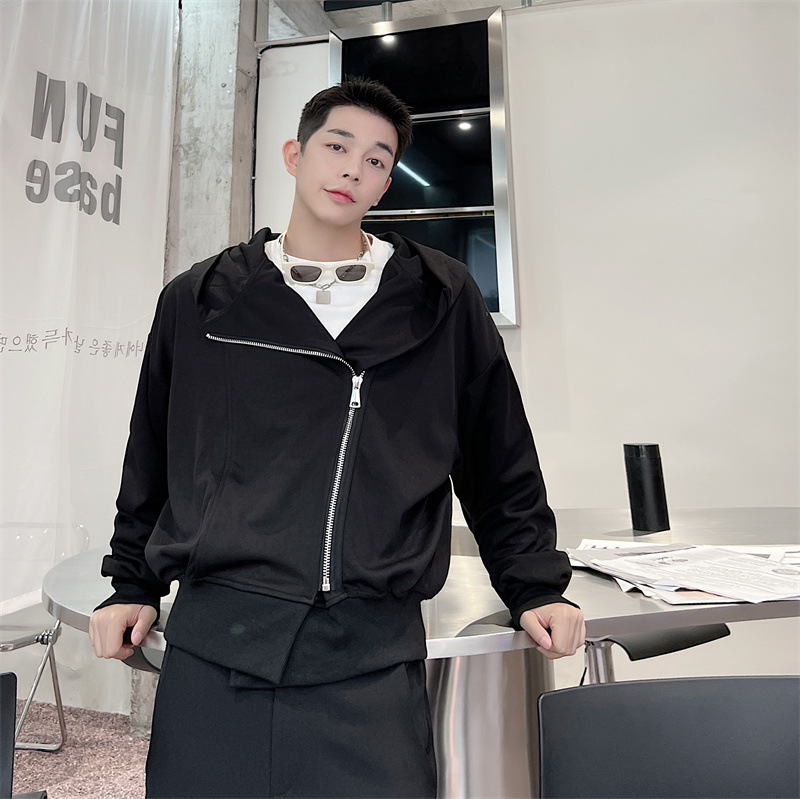 Men's Slanted Wizard Hooded Slanted Sweatshirt