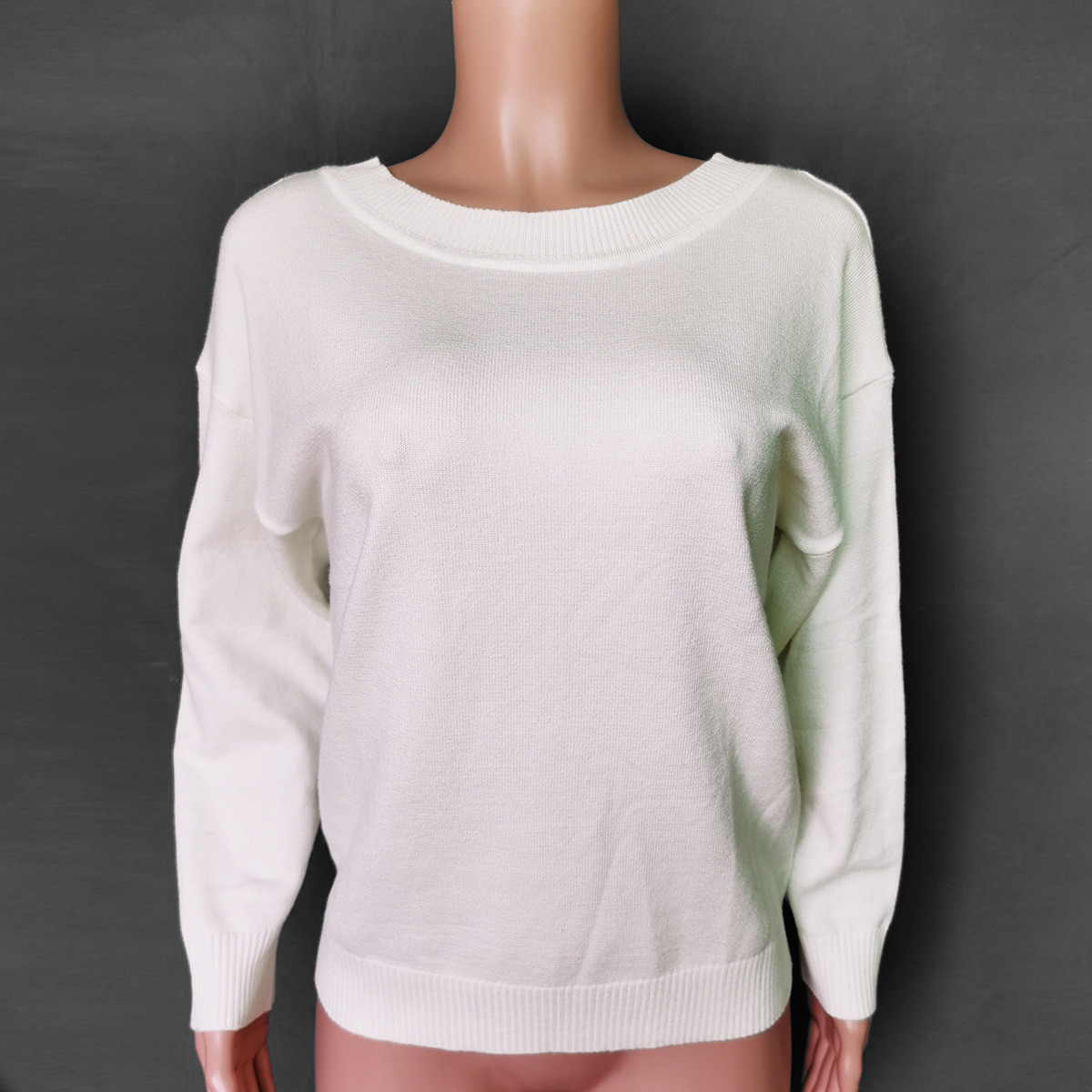 Title 3, Fashion All-match Solid Color Sexy Deep V Sweater