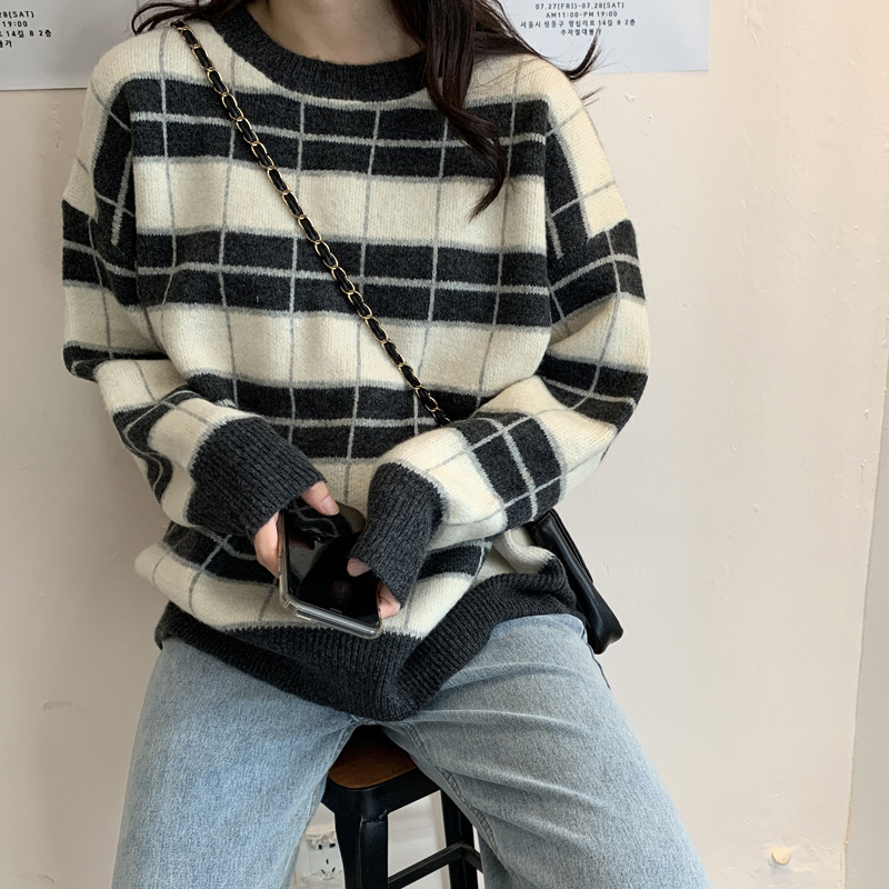 Title 7, Autumn And Winter Loose Retro Plaid Striped Swe...