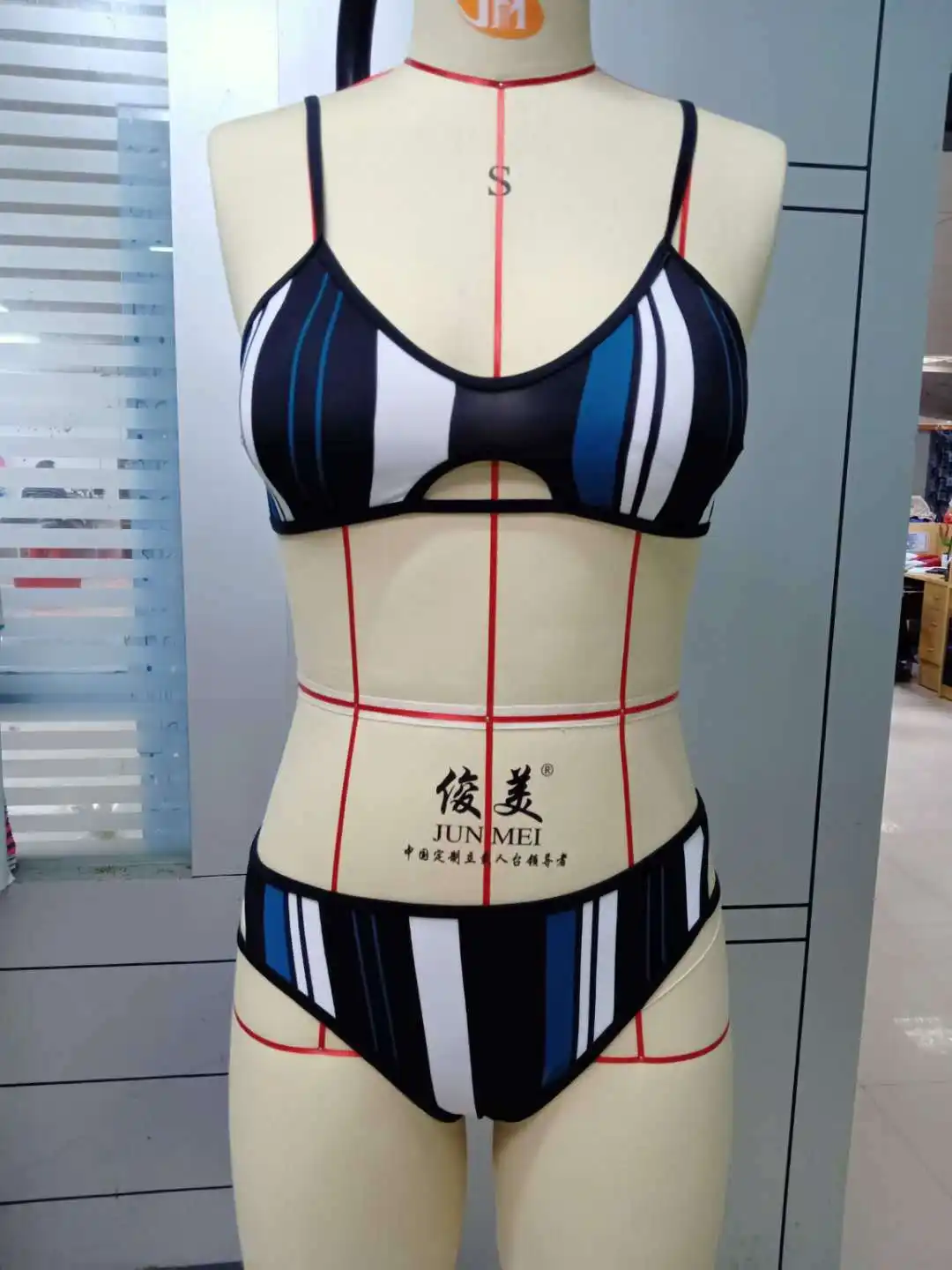 European And American Vertical Striped Bikini