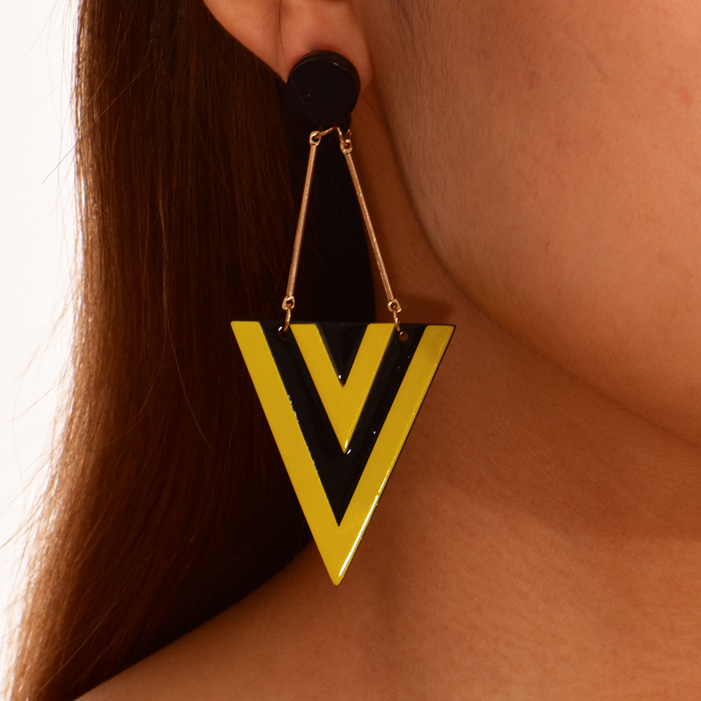 Title 5, Fashion Popular Plate Triangle Patch Earrings, ...