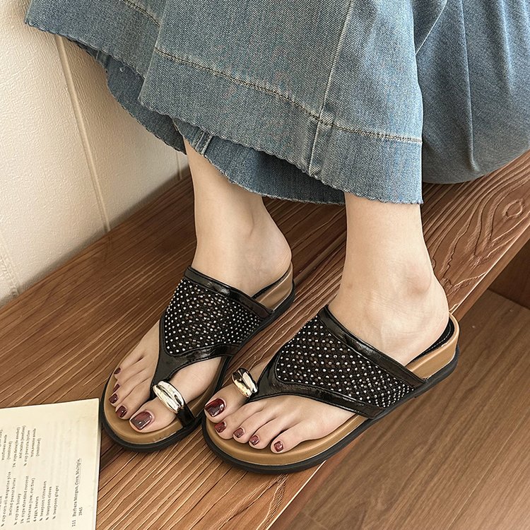 Mesh Thong Platform Sandals, picture 3 of 3