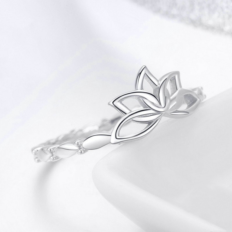 Title 4, Anillo Minimalista de Flores con Niche Temperam...