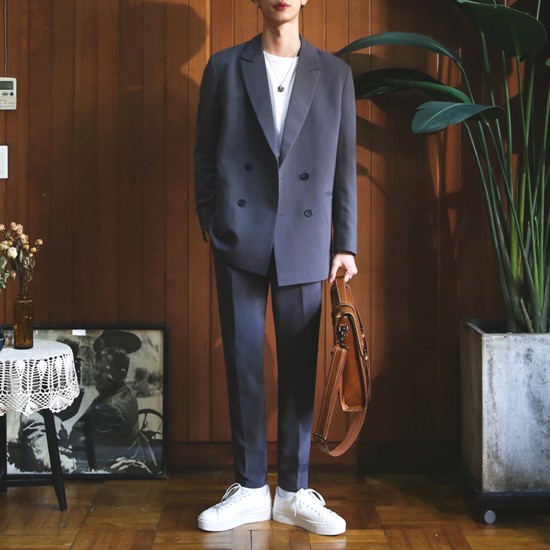 Title 2, The handsome Korean style suit men