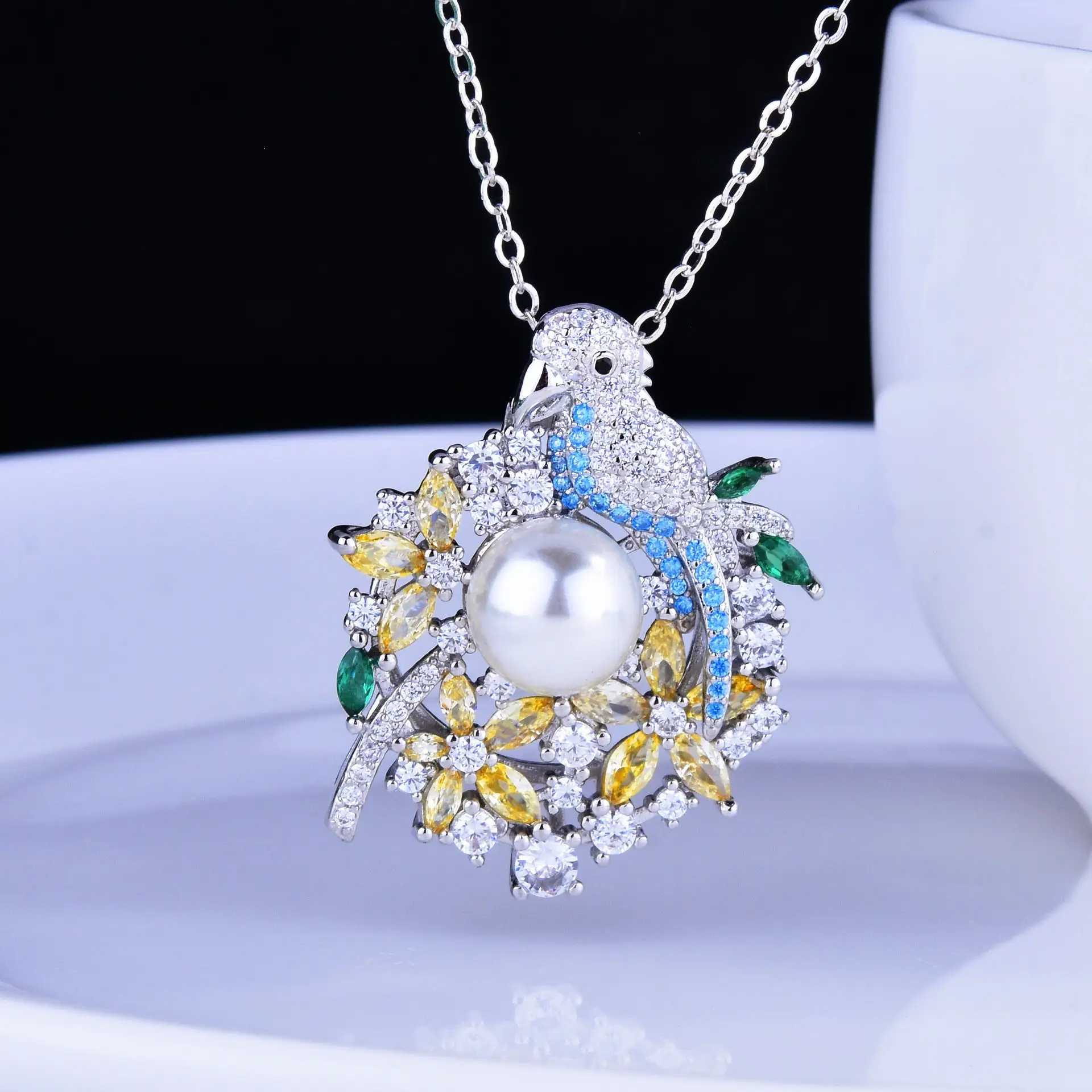 New Forest Series Xuanfeng Parrot Necklace Female