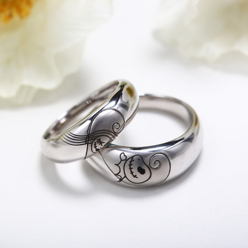 Creative Simple Love Painted Skull Ring