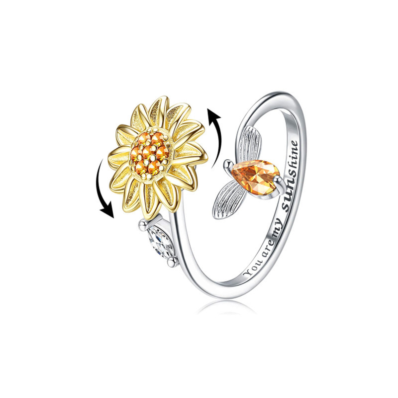 Rotating Sunflower Ring Female Euramerican