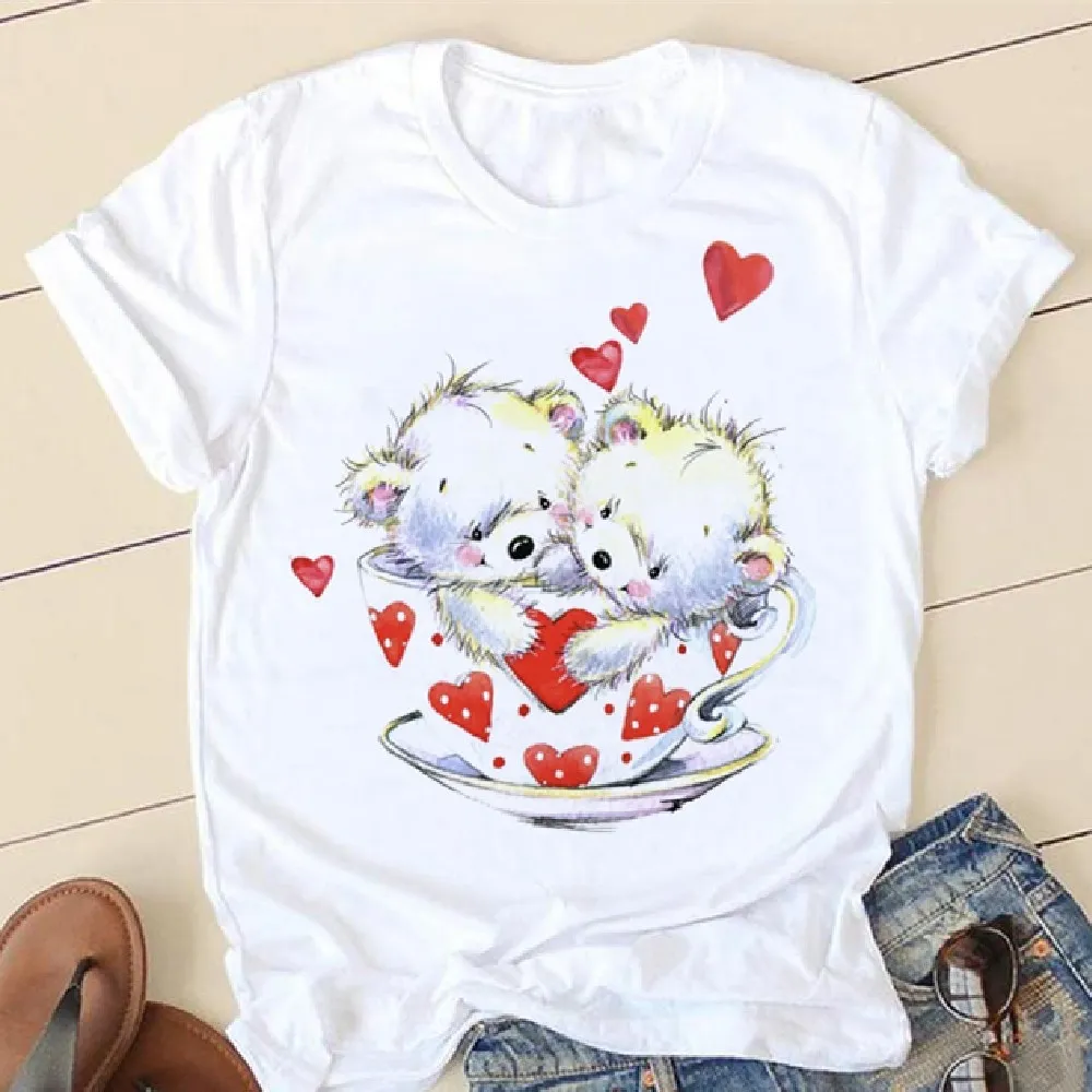 Women's Fashionable Shirt With Exquisite Printing - White