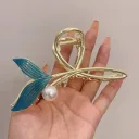 Blue Fishtail Grab Clip