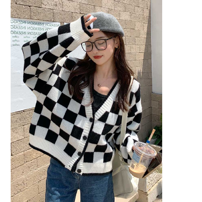 V-neck Long-sleeved Knitted Loose-fitting Lazy Sweater