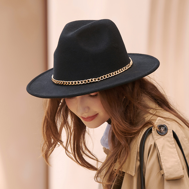 Women's Fashion Temperament Chain Decorated Bowler Hat