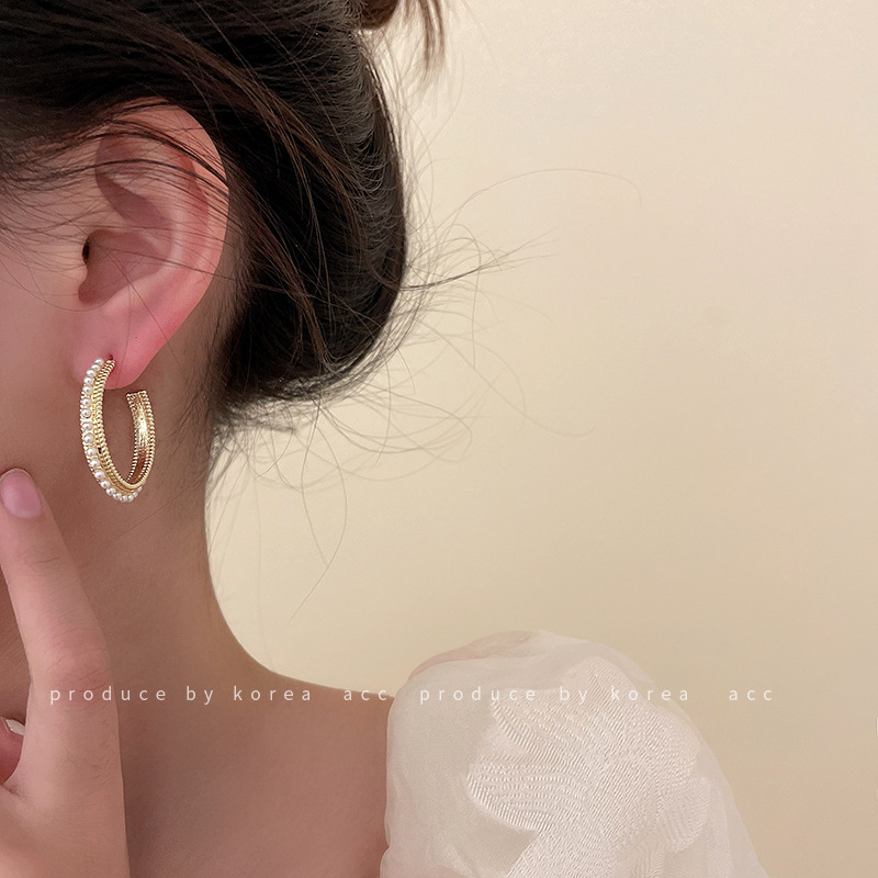 Silver Needle Pearl C-shaped Earrings European And American Style Retro Fashion