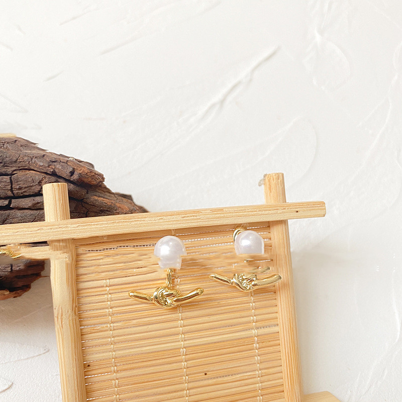 A Two-wear Stud Earrings Light Luxury And Simple Earrings