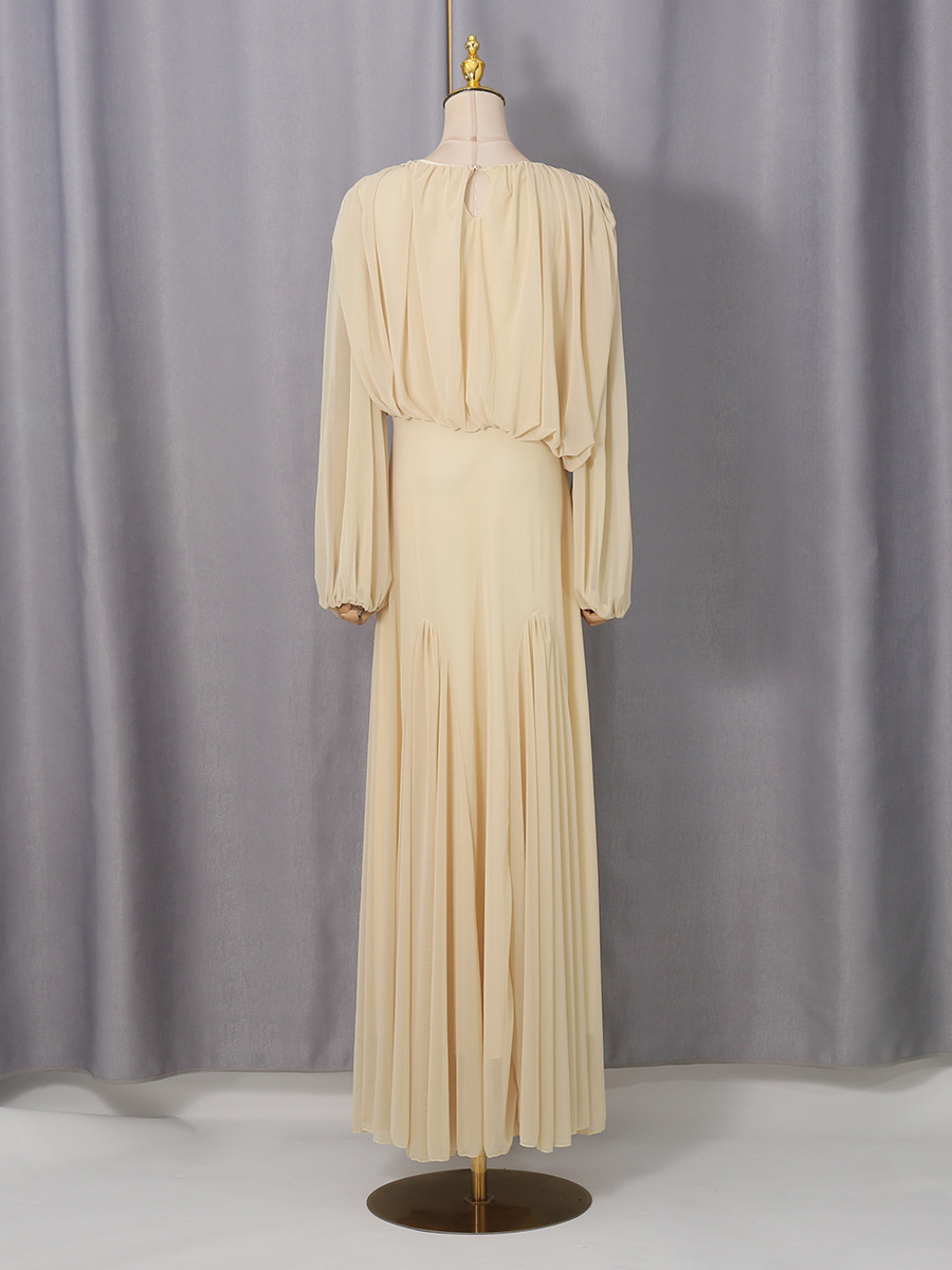 Pleated Patchwork Waist-cinching Long Dress