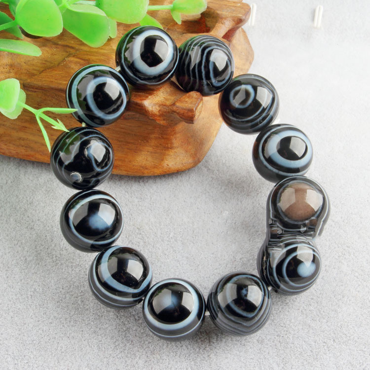 Natural Black And White Sardonyx Agate Bracelet - Image 2
