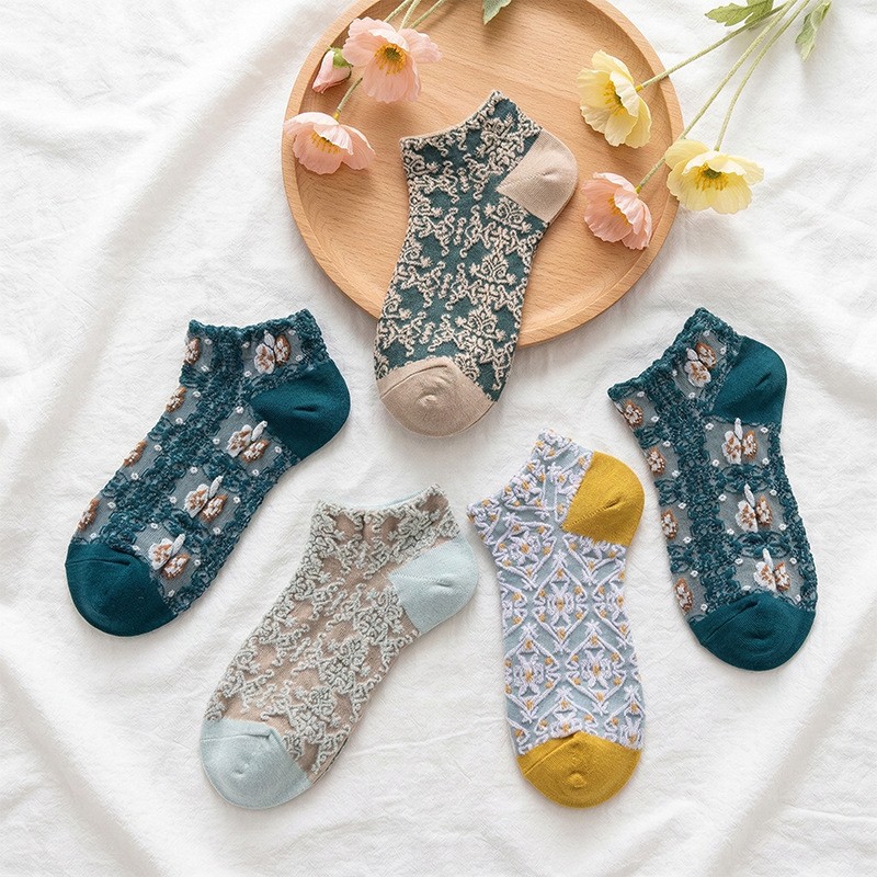 5pairs Retro Three-dimensional Relief Socks For Children, New Shallow Mouth Cute Short Socks For Spring And Summer Women