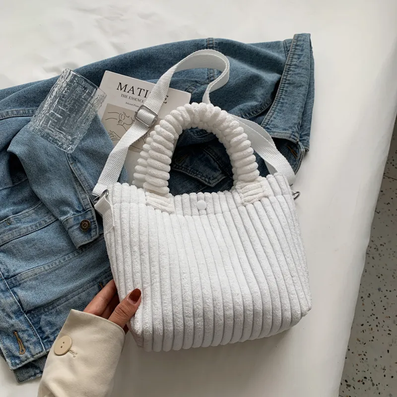 Autumn And Winter Plush Cute Furry Handbag Tote Bag - White