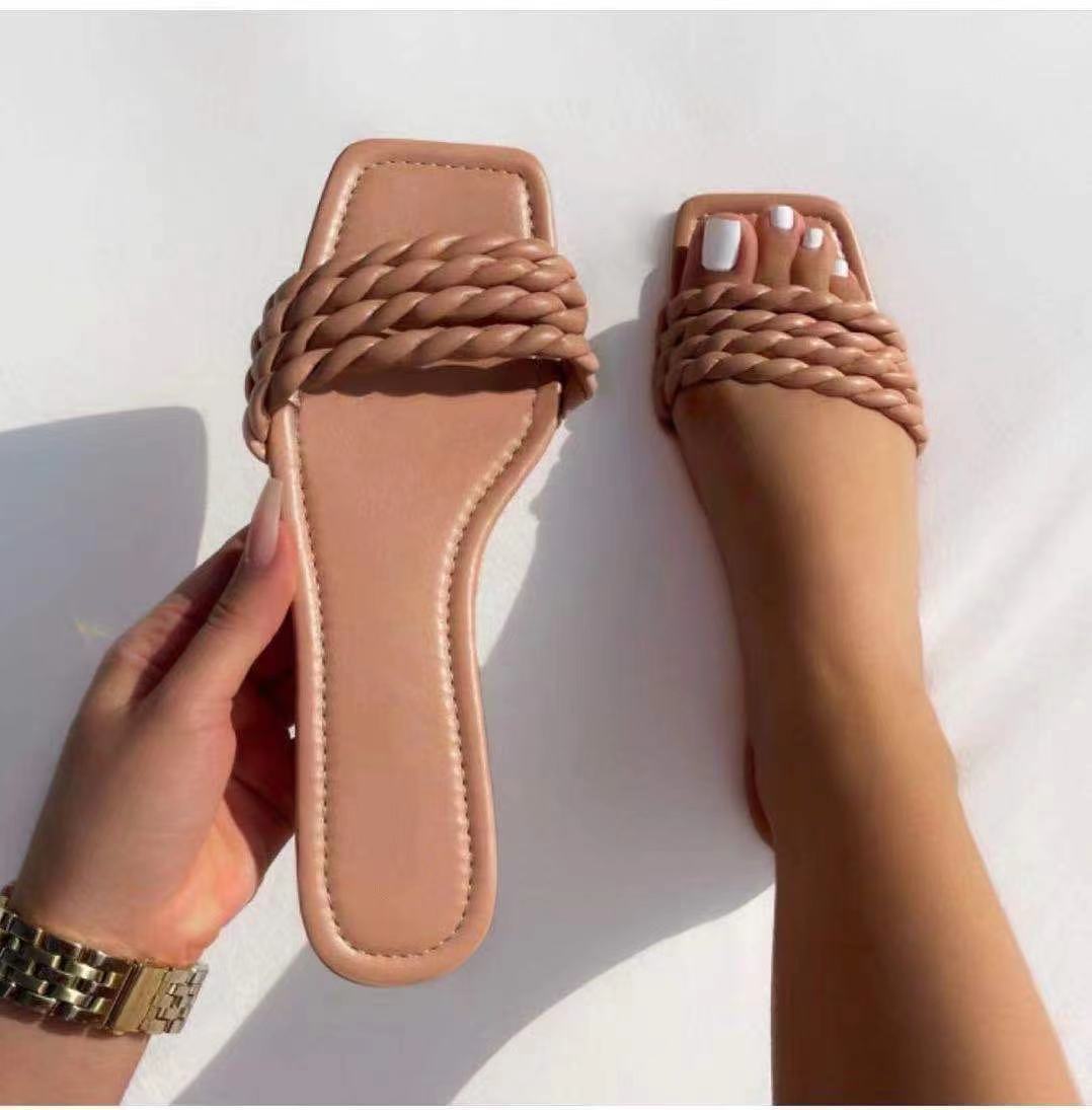 Ladies Go Out Wearing Candy-colored Party Slippers