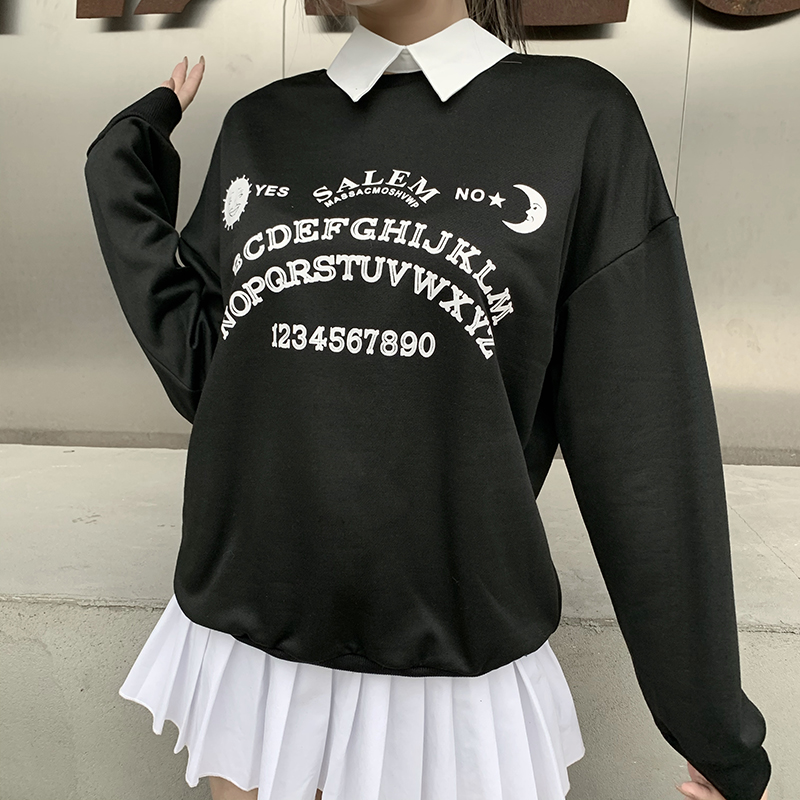 Title 4, Loose sweatshirt with removable collar