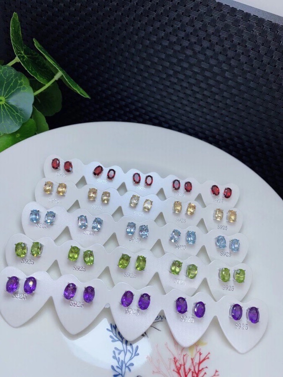 Top For Women Valentine Gift In Pakistan