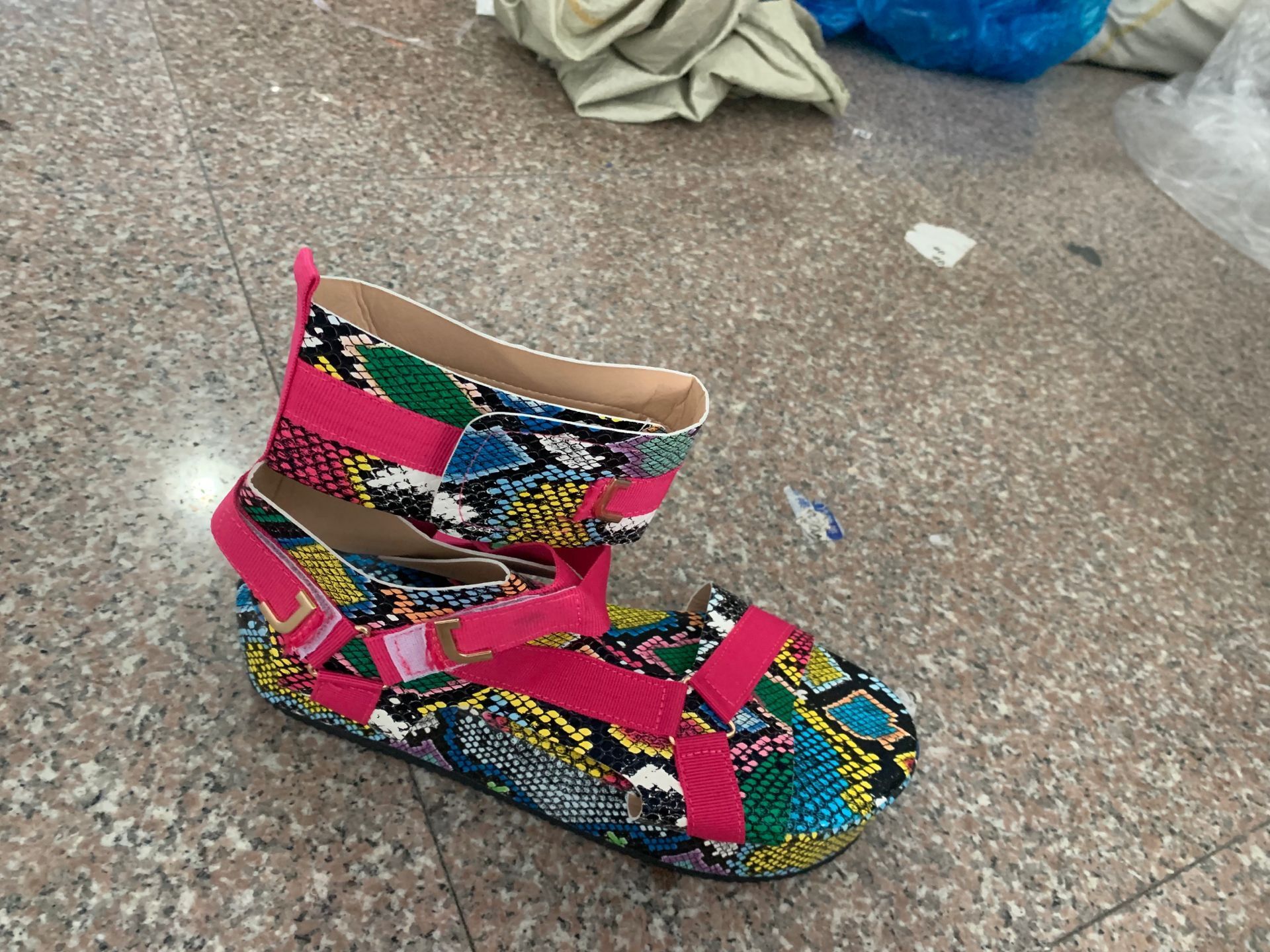 Sponge Cake Platform Colored Fish Mouth Sandals