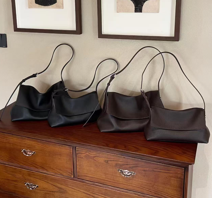 First-layer Cowhide Handbag, This Year's Trend  Genuine Leather Single-shoulder Crossbody Bag, Retro Lazy Style, Large-capacity Postman Bag For Women--black 2