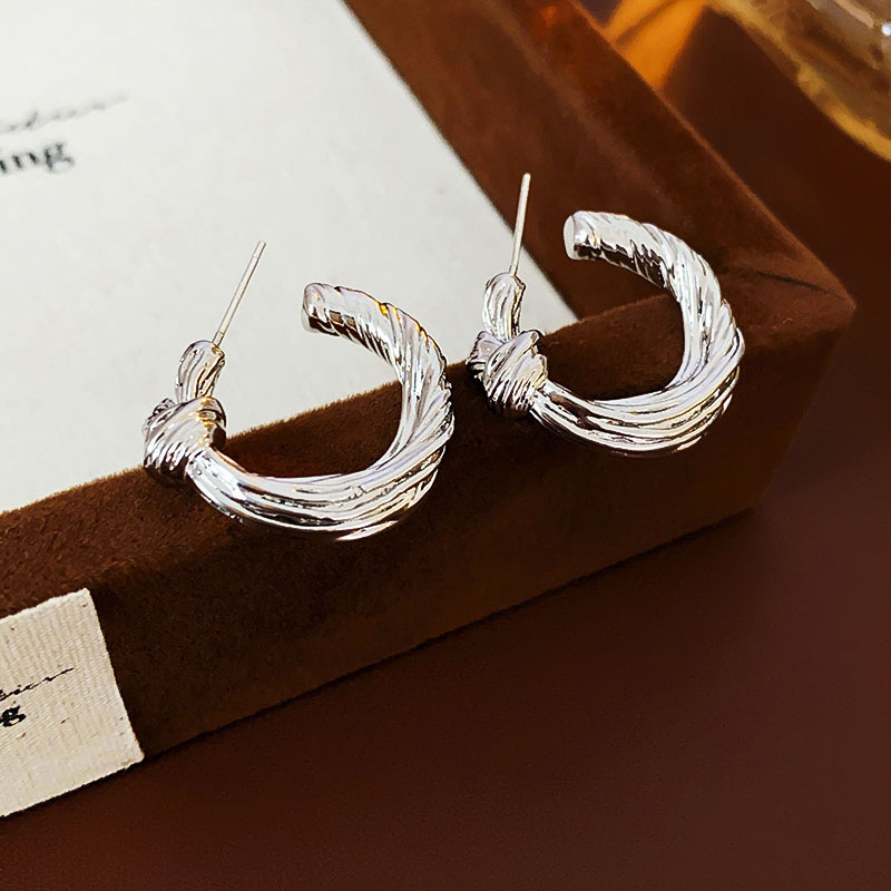 Elegant Silver Flower Drop Earrings Women Vintage Floral Stud Earrings Fashion Gift