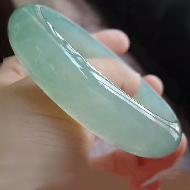 Women's Fashion Simple Ice-like Jadeite Jade Bracelet