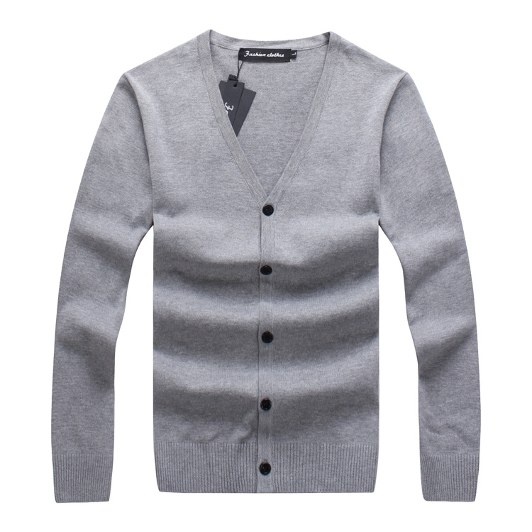 Title 15, Maglione slim tinta unita con scollo a V stile ...