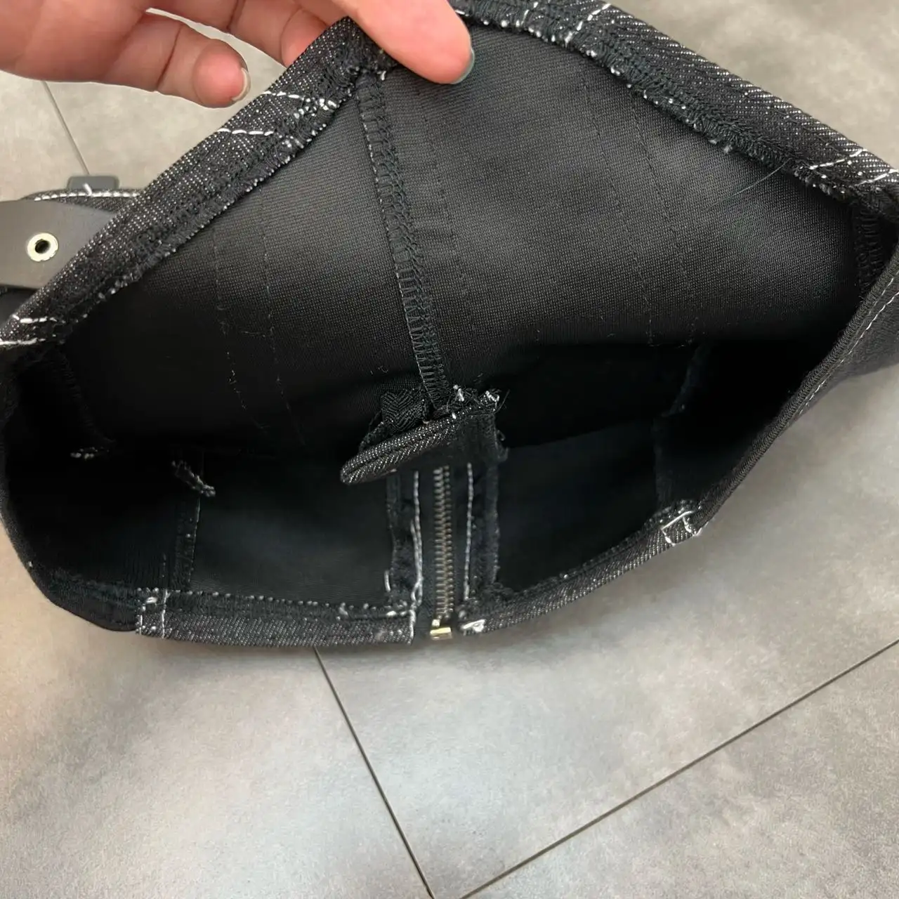 Metal Waistband With Decorative Stitching For A Slimming Bra
