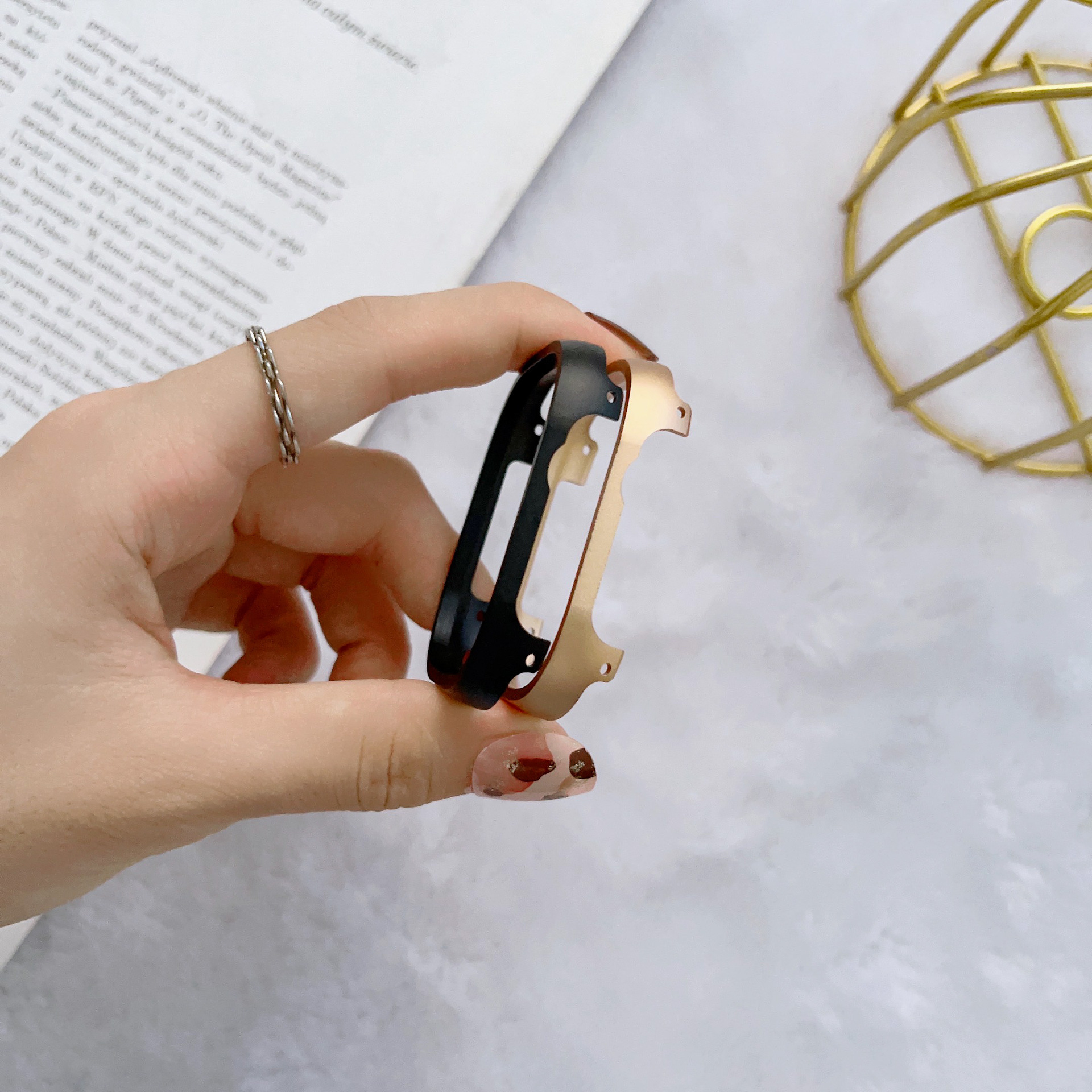 Simple And Lightweight Anti-fall Watch Metal Case