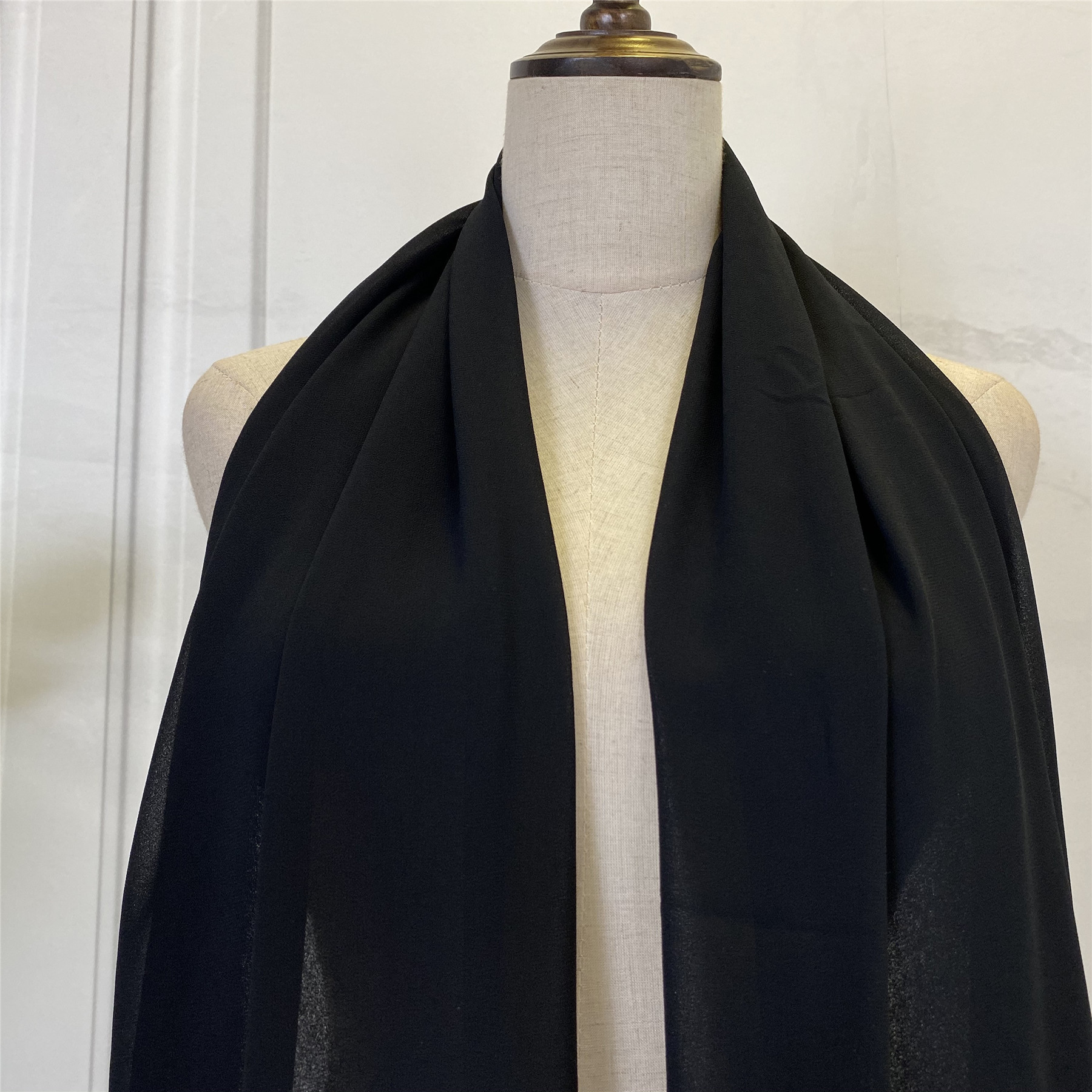 Women's Black Paneled White Lace Chiffon Bandana