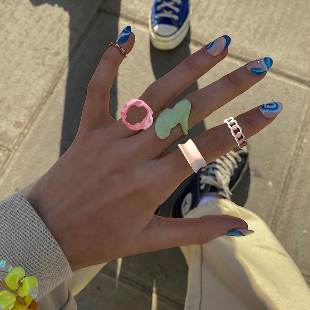 Sweet Cool Ins Shaped Opening Macaron Ring